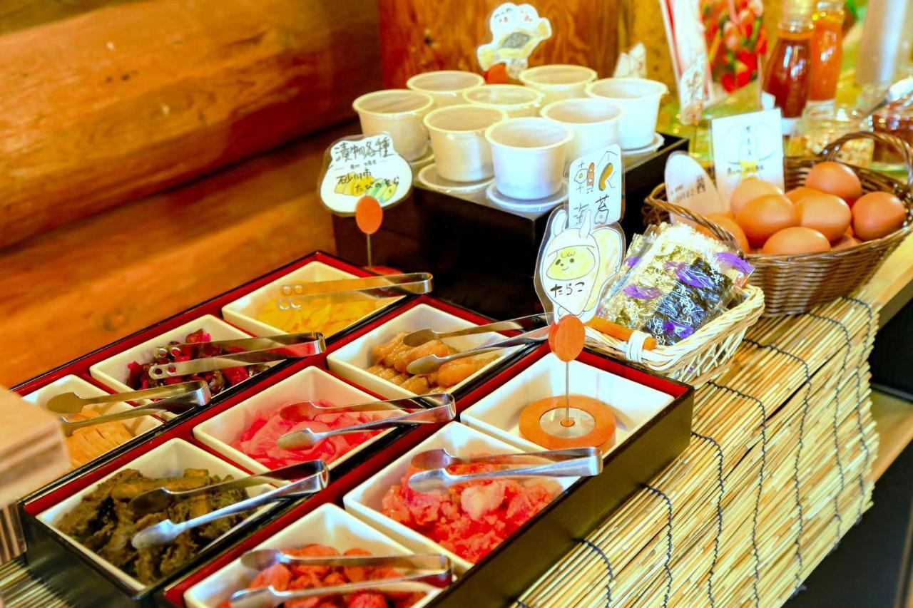 Log Hotel The Maple Lodge Iwamizawa Екстер'єр фото