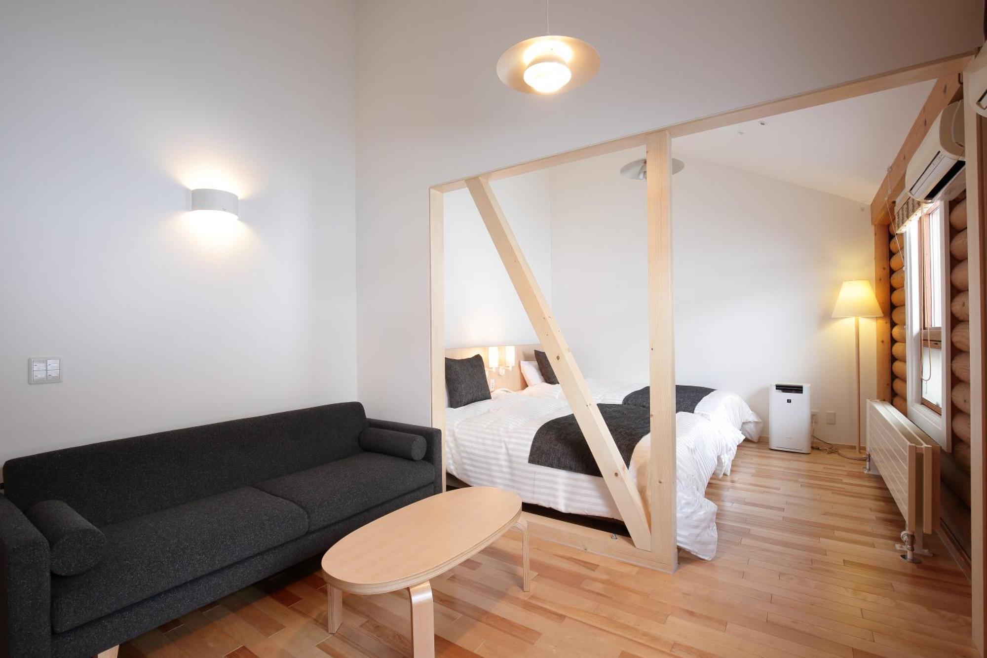 Log Hotel The Maple Lodge Iwamizawa Екстер'єр фото